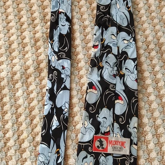 VINTAGE SUPER RARE GENIE silk tie from ALADDIN. 4" Mickey Inc. Circa 1990s - Picture 7 of 13